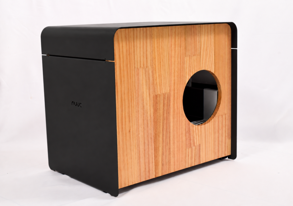 Foto nuuc negro con madera